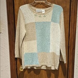 Alfred Dunner colorblock crewneck sweater in tan, beige, and light blue